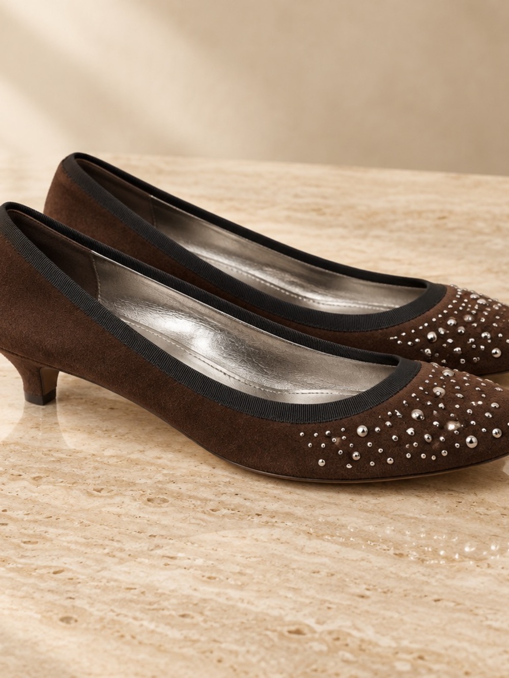 Kathy Van Zeeland Women's Brown Suede Kitten Heel Studded Pumps